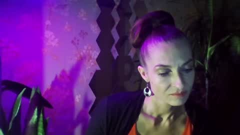 Snapshot of kristinagold44 chatting on 01/11/25, 07:16 Kristina online show from 01/11/25, 07:16