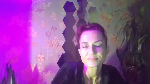 Snapshot of kristinagold44 chatting on 01/29/25, 02:42 Kristina online show from 01/29/25, 02:42