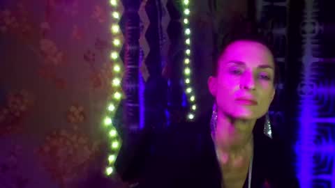 Snapshot of kristinagold44 chatting on 03/03/25, 07:17 Kristina online show from 03/03/25, 07:17