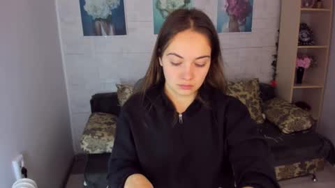 Kristina online show from 01/06/25, 04:13