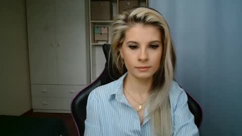 KristineAmore online show from 05/13/26, 06:22