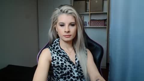KristineAmore online show from 06/18/26, 06:35