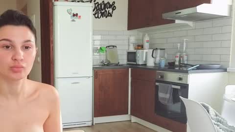 Kristi online show from 10/04/25, 06:55