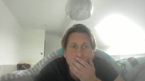 kristof8504 online show from 11/27/25, 09:55