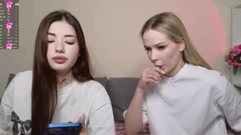 Snapshot of kristy_babe chatting on 12/14/24, 09:13 Kristy and Alice online show from 12/14/24, 09:13