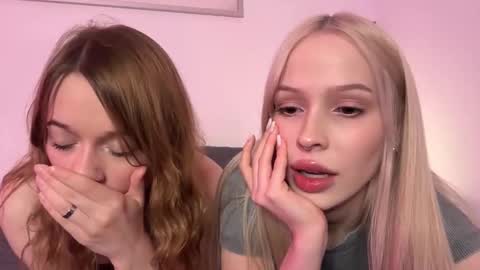 Snapshot of kristy_babe chatting on 12/15/25, 04:44 Kristy and Alice online show from 12/15/25, 04:44