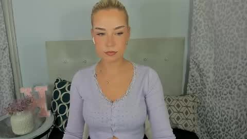 KristyFlowers online show from 05/01/26, 05:12