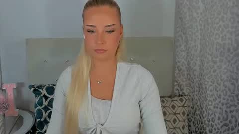 Snapshot of kristyflowers chatting on 07/10/26, 02:30 KristyFlowers online show from 07/10/26, 02:30