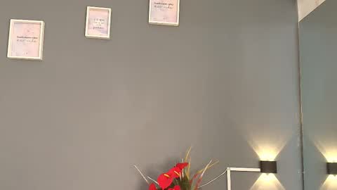 Snapshot of kristyl_paez chatting on 10/30/25, 01:56 Cristina online show from 10/30/25, 01:56