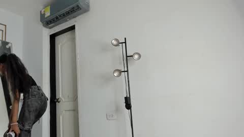 Snapshot of kristyl_paez chatting on 02/22/26, 07:12 Cristina online show from 02/22/26, 07:12