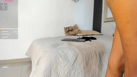 Snapshot of kristyl_paez chatting on 02/25/26, 07:01 Cristina online show from 02/25/26, 07:01