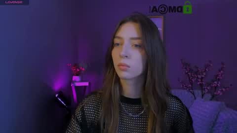 Snapshot of kristylovee chatting on 09/17/25, 09:33 Kristy online show from 09/17/25, 09:33