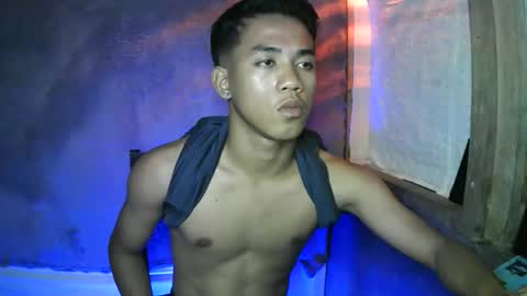 Snapshot of kritthanarkorn chatting on 10/01/25, 01:06 kritthanarkorn online show from 10/01/25, 01:06