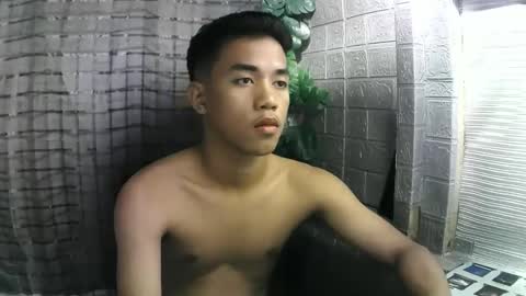 Snapshot of kritthanarkorn chatting on 11/08/25, 10:04 kritthanarkorn online show from 11/08/25, 10:04