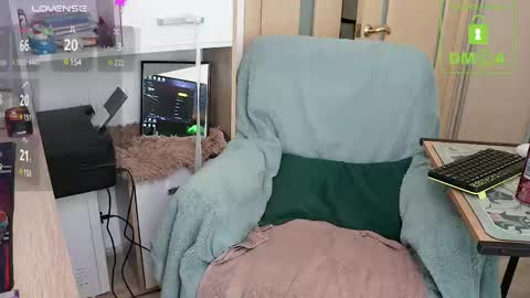 Snapshot of krizotxxx chatting on 02/22/25, 09:56 krizotxxx online show from 02/22/25, 09:56