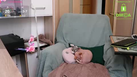 Snapshot of krizotxxx chatting on 03/11/25, 12:17 krizotxxx online show from 03/11/25, 12:17