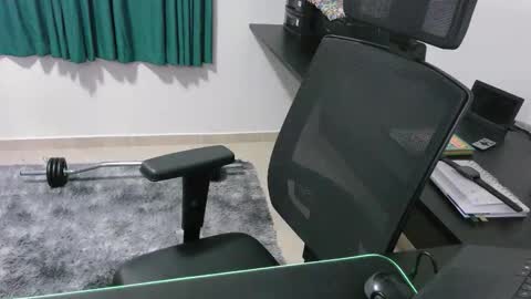 Snapshot of krocr_iras chatting on 01/12/26, 09:42 Lucas Edu online show from 01/12/26, 09:42