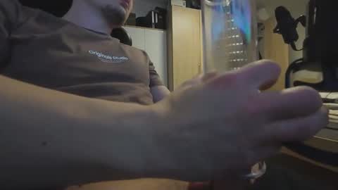 Snapshot of krony98 chatting on 04/01/26, 07:33 krony98 online show from 04/01/26, 07:33