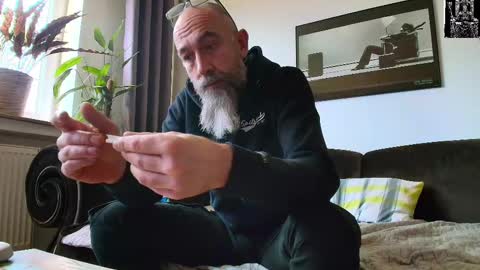 Snapshot of krummersaebel chatting on 02/24/25, 03:20 krummersaebel online show from 02/24/25, 03:20