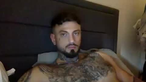 Snapshot of krxt13 chatting on 09/22/25, 01:35 krxt13 online show from 09/22/25, 01:35