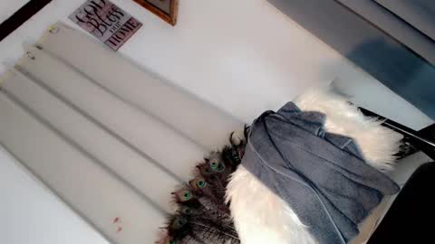 Snapshot of kryplialoveyou chatting on 02/03/26, 04:56 kryplialoveyou online show from 02/03/26, 04:56