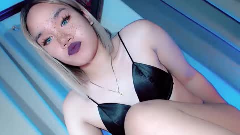 Snapshot of kryplialoveyou chatting on 03/22/26, 03:48 kryplialoveyou online show from 03/22/26, 03:48