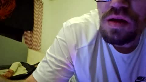 Snapshot of kryptoni18435 chatting on 12/15/25, 05:06 Tommy online show from 12/15/25, 05:06