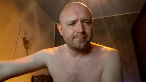 kryssv online show from 04/18/26, 07:58