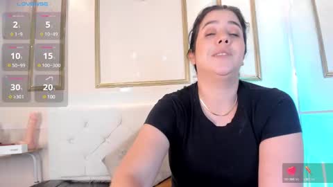 Snapshot of krystal_taylor23 chatting on 01/28/25, 02:00 Kystal Taylor online show from 01/28/25, 02:00