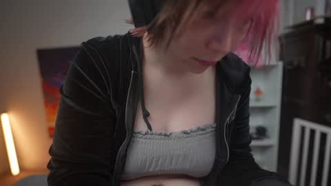 Snapshot of krystalsyxx chatting on 01/27/25, 07:35 Krystal Syx online show from 01/27/25, 07:35