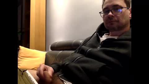 krzysztof1977 online show from 01/10/25, 10:25