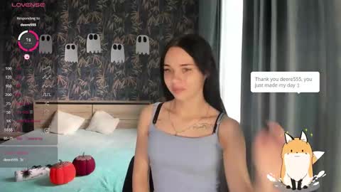 Ksenia online show from 10/31/25, 10:49