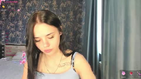 Snapshot of kseni_a chatting on 03/22/26, 07:01 Ksenia online show from 03/22/26, 07:01