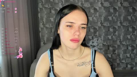 Snapshot of kseni_a chatting on 04/09/26, 07:47 Ksenia online show from 04/09/26, 07:47
