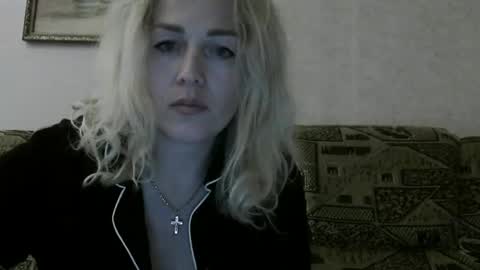 Snapshot of ksenia_milfa chatting on 09/28/25, 06:46 ksenia online show from 09/28/25, 06:46