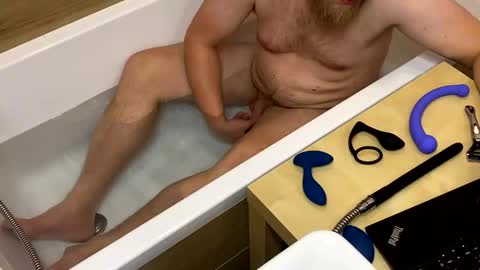 Snapshot of kubadelo chatting on 11/23/25, 12:10 Tony online show from 11/23/25, 12:10