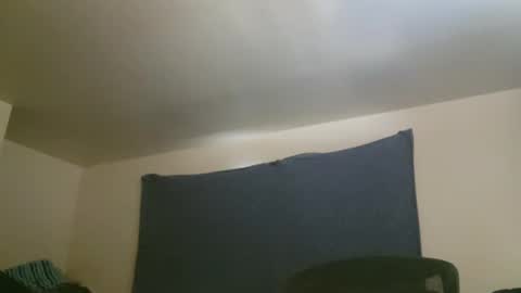 Snapshot of kubish1 chatting on 02/14/25, 07:23 Kubish online show from 02/14/25, 07:23