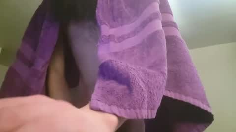 Snapshot of kubish1 chatting on 02/21/25, 06:37 Kubish online show from 02/21/25, 06:37