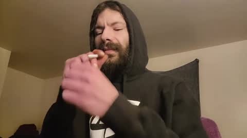 Snapshot of kubish1 chatting on 09/12/25, 01:38 Kubish online show from 09/12/25, 01:38