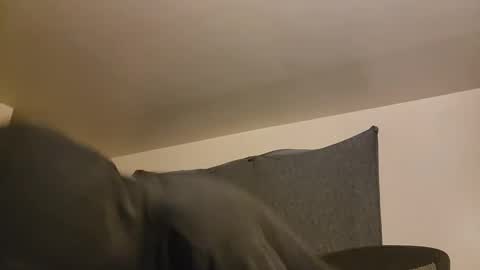 Snapshot of kubish1 chatting on 09/13/25, 04:12 Kubish online show from 09/13/25, 04:12