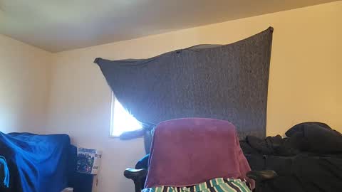 Snapshot of kubish1 chatting on 09/30/25, 08:36 Kubish online show from 09/30/25, 08:36