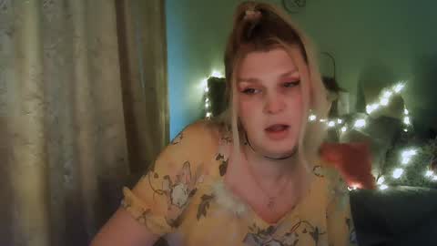 Snapshot of kudesnizza chatting on 02/01/25, 11:21 Annika MTF ts post -op online show from 02/01/25, 11:21