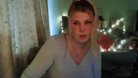 Snapshot of kudesnizza chatting on 02/08/25, 10:39 Annika MTF ts post -op online show from 02/08/25, 10:39