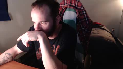 Snapshot of kuggy570 chatting on 02/06/25, 02:04 Kuggy online show from 02/06/25, 02:04