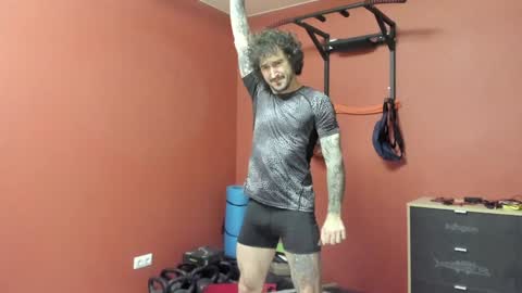 Robert online show from 02/04/25, 12:11