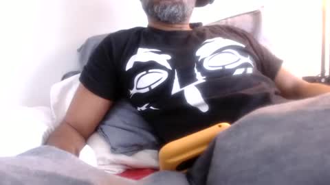 Snapshot of kung_furious chatting on 02/19/25, 12:55 Ohm. online show from 02/19/25, 12:55