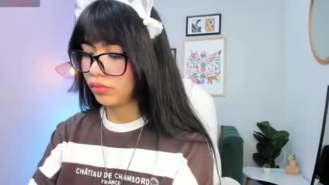 kur_purp online show from 09/11/25, 08:53