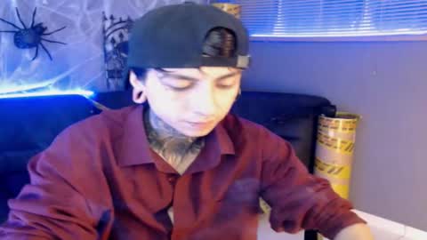 kuregari_xs online show from 10/30/25, 03:41