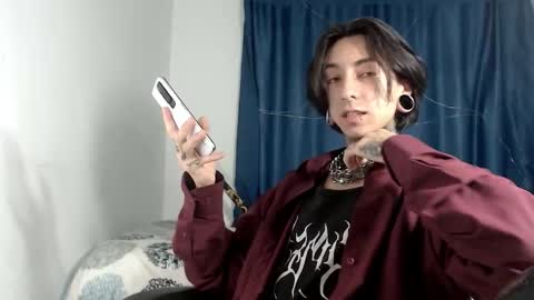 kuregari_xs online show from 12/16/25, 03:22