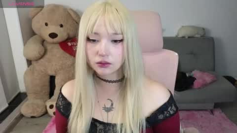 Snapshot of kurochan420 chatting on 06/10/26, 02:12 Andy online show from 06/10/26, 02:12